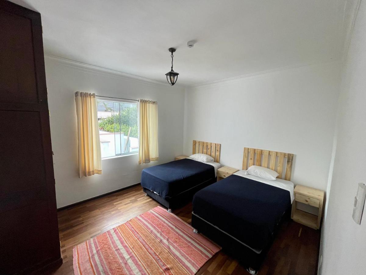 Casaroma Hostels Lima Buitenkant foto